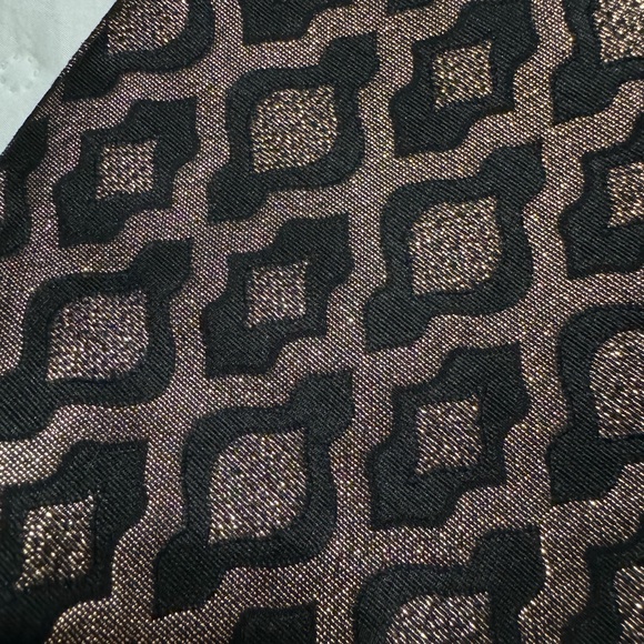 Black and Gold Pencil Skirt - Picture 5 of 6